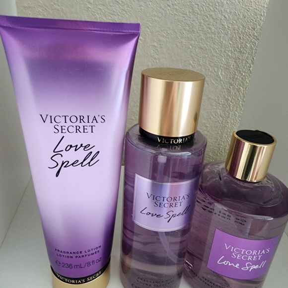 VICTORIA'S SECRET LOVE SPELL SET - Picture 3 of 6